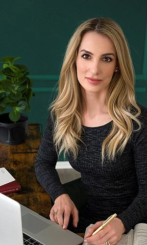 Ing. MARIKA Hirner (Reváková) Ing. MARIKA Hirner (Reváková)